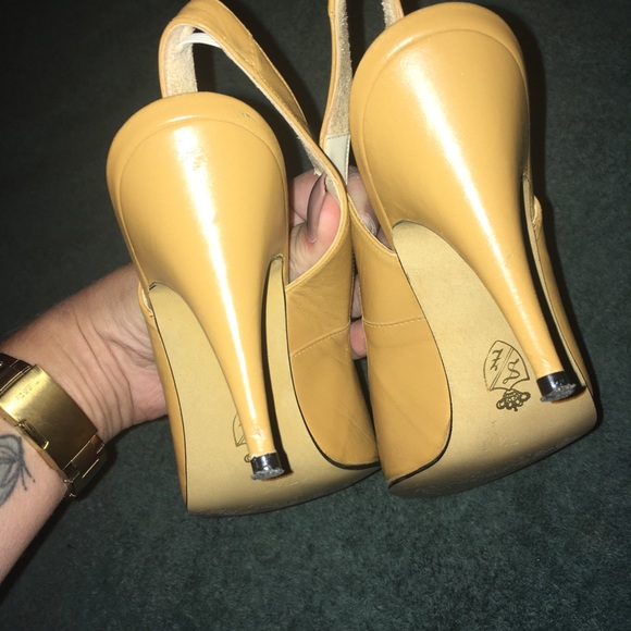 Nude slip on heels - Picture 3 of 3